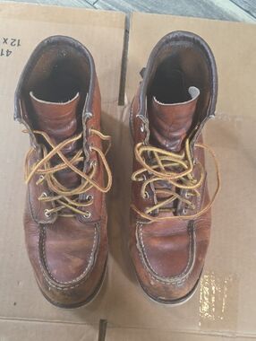 Red wing Moc Toe